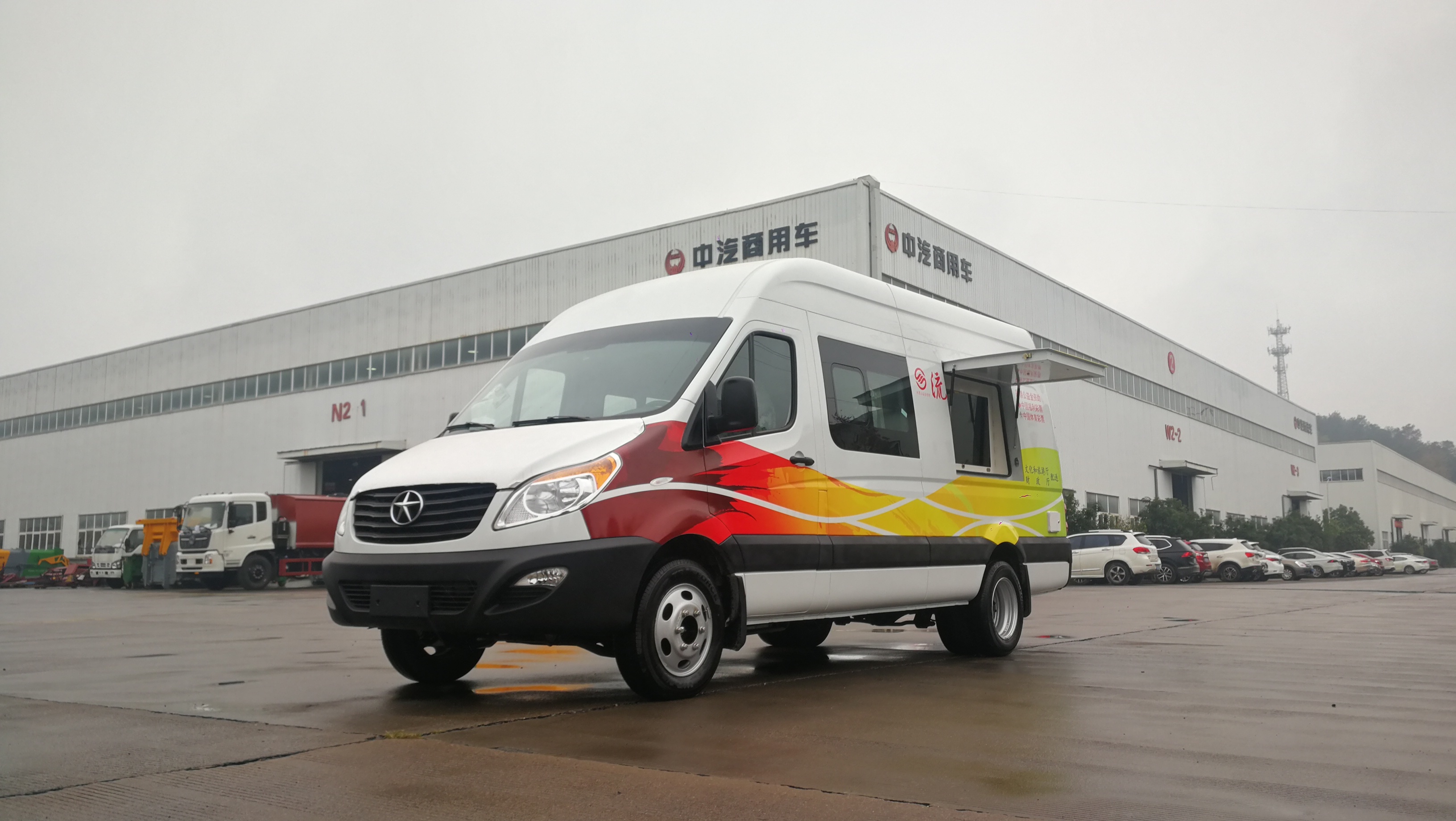 流动文化馆车